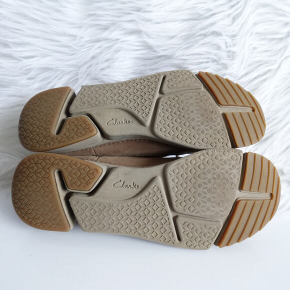 Clarks Women's Tri Spark Khaki Brown Tan Nubuck Sneakers - Picture 8 of 10